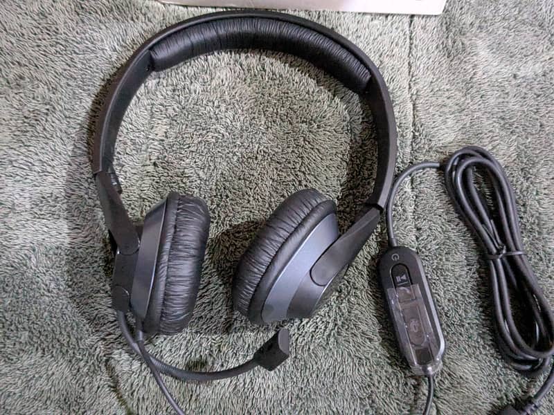 CREATIVE HS-720 V2 USB HEADSET 1