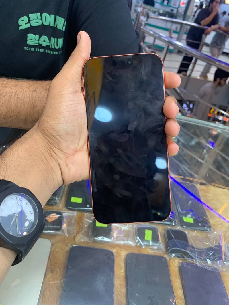 Apple iPhone 17 Pro Max 5