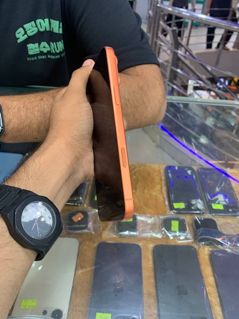 Apple iPhone 17 Pro Max 8