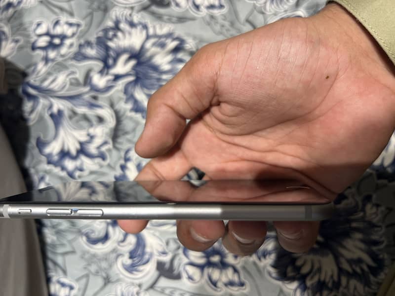 Apple iPhone 6 1