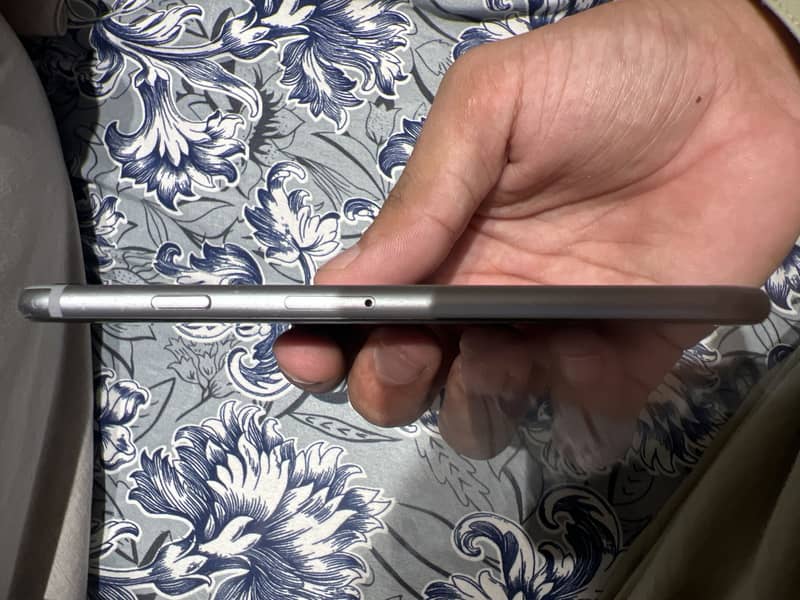 Apple iPhone 6 2