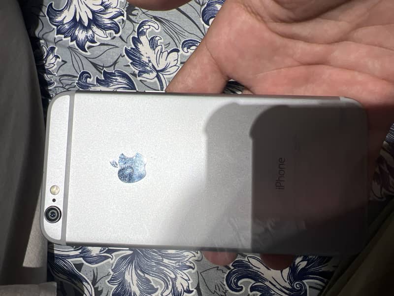 Apple iPhone 6 3