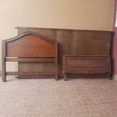 larki k single bed