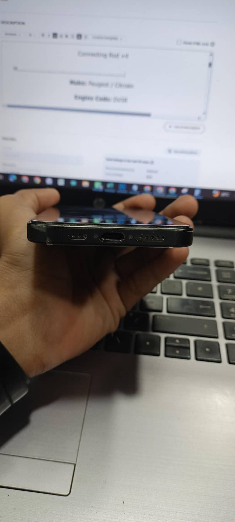 Apple iPhone 15 Pro 4