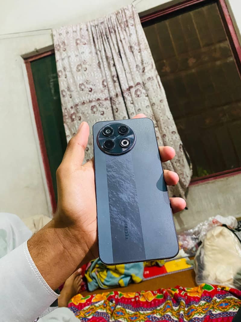 Tecno SPARK 30 Pro 0