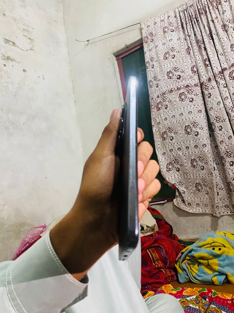 Tecno SPARK 30 Pro 2
