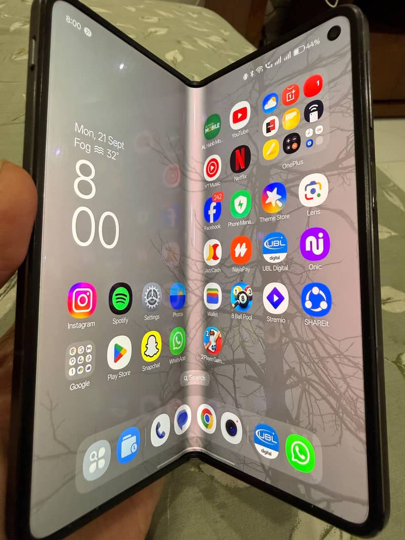 One Plus Open 8