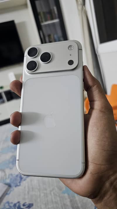Apple iPhone 17 Pro Max jv