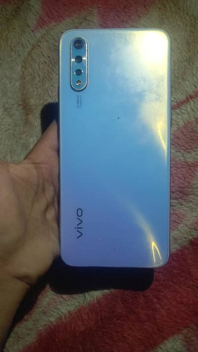 Vivo S1