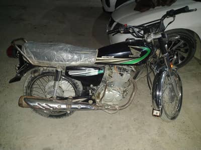 Honda CG 125 - 2014 - Urgent Sale i need Cash