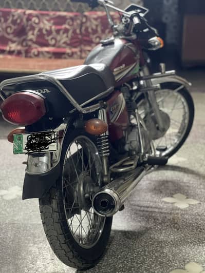 Honda 125cc bike total genuine