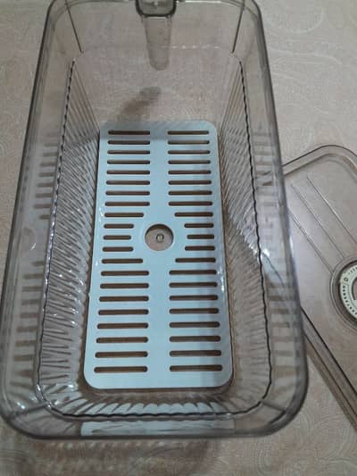fridge container
