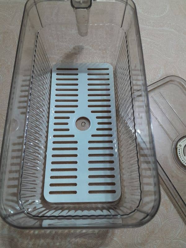 fridge container 0