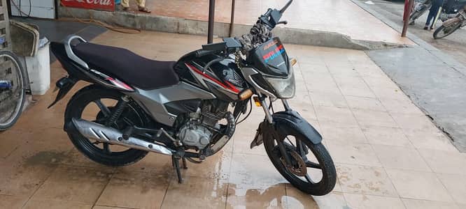 Honda CB125F