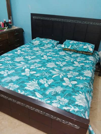Bed and mattress
