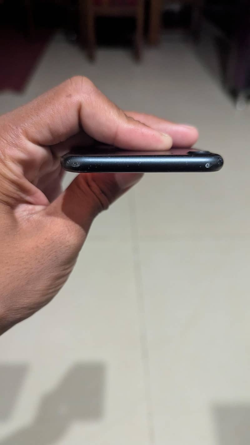 Apple iPhone 7 6