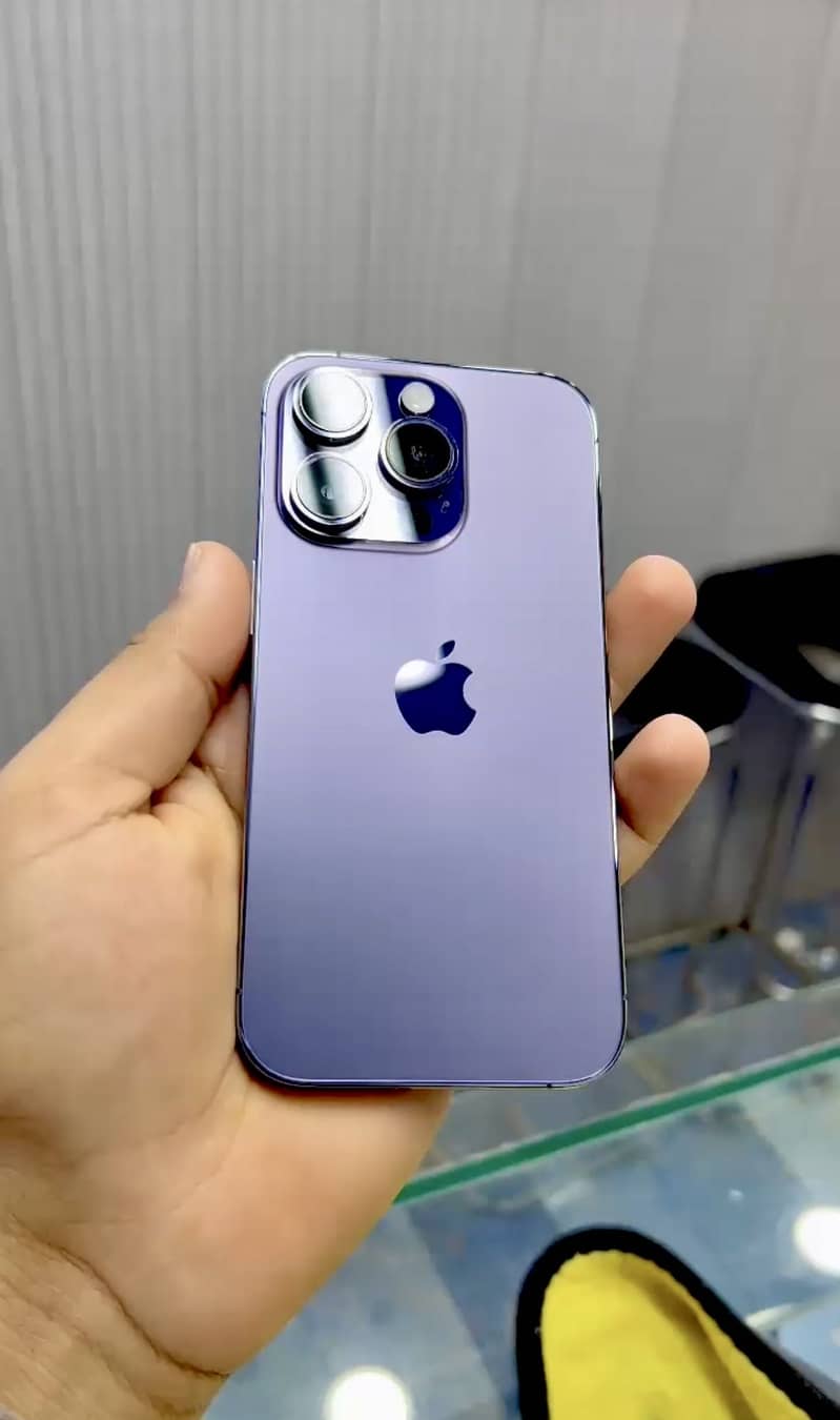 Apple iPhone 14 Pro 0