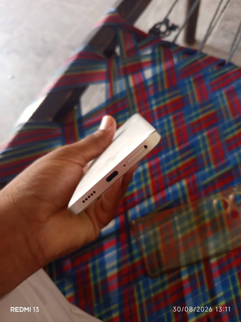Xiaomi Redmi Note 13 Pro plus 2