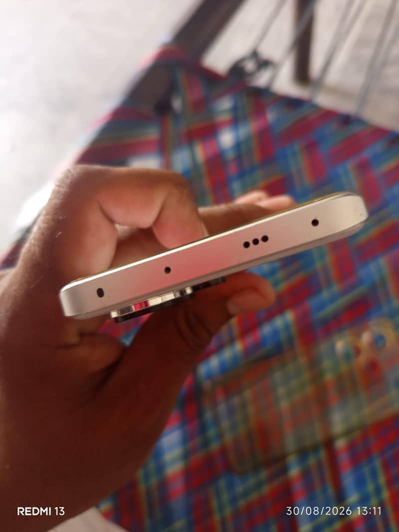 Xiaomi Redmi Note 13 Pro plus 5