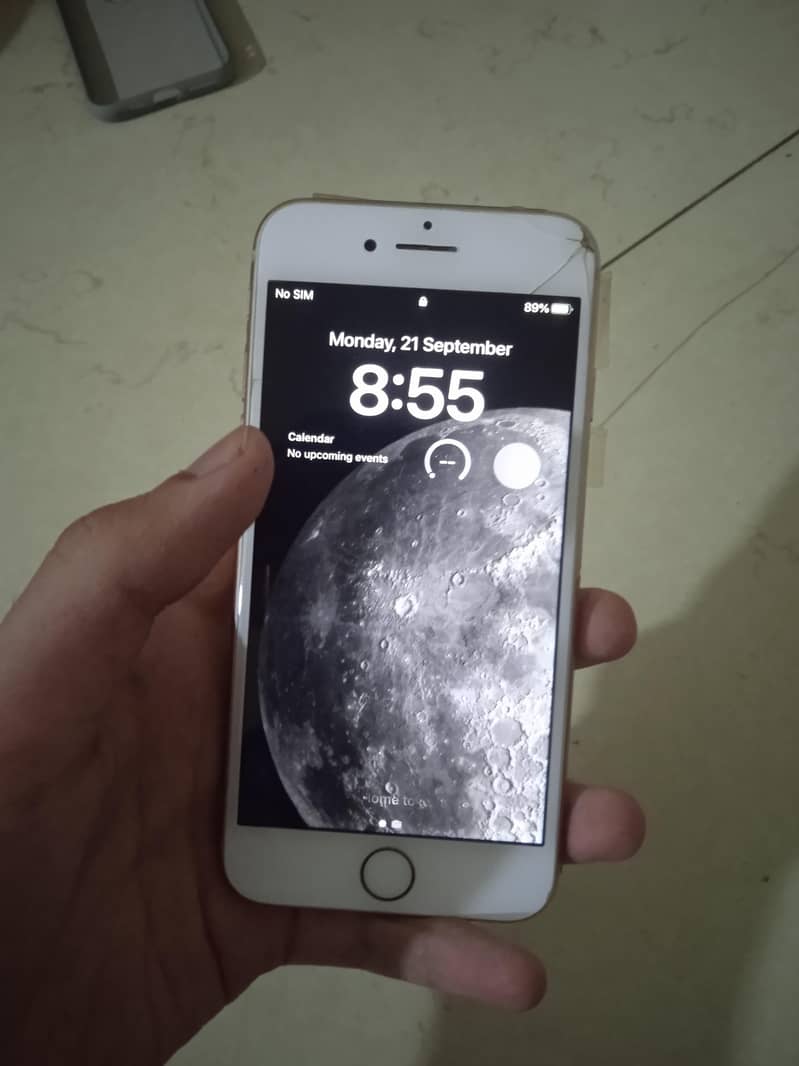 Apple iPhone 8 0