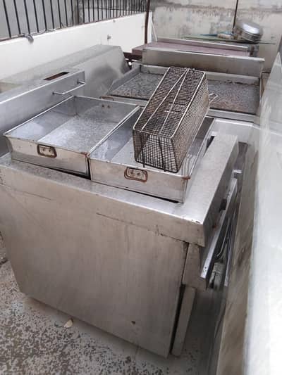 RESTAURANT MACHINES.