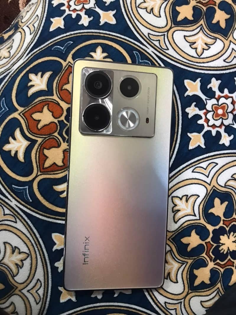 Infinix Note 40 1