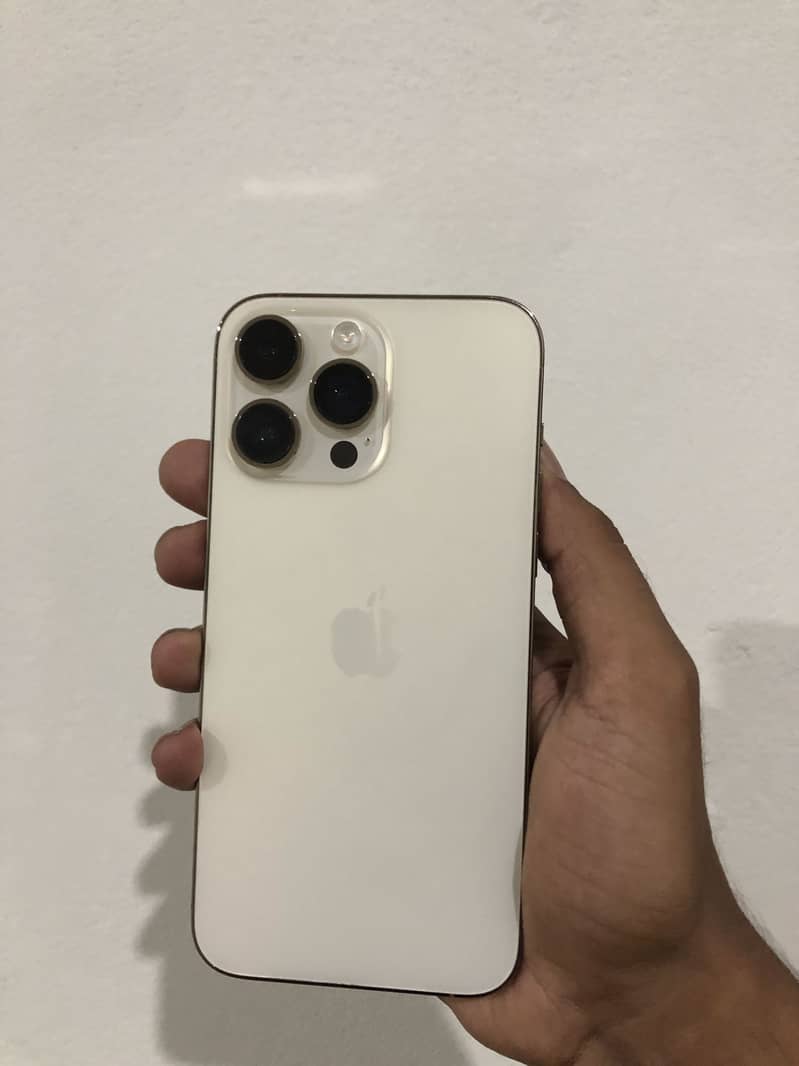 Apple iPhone 14 Pro Max 2
