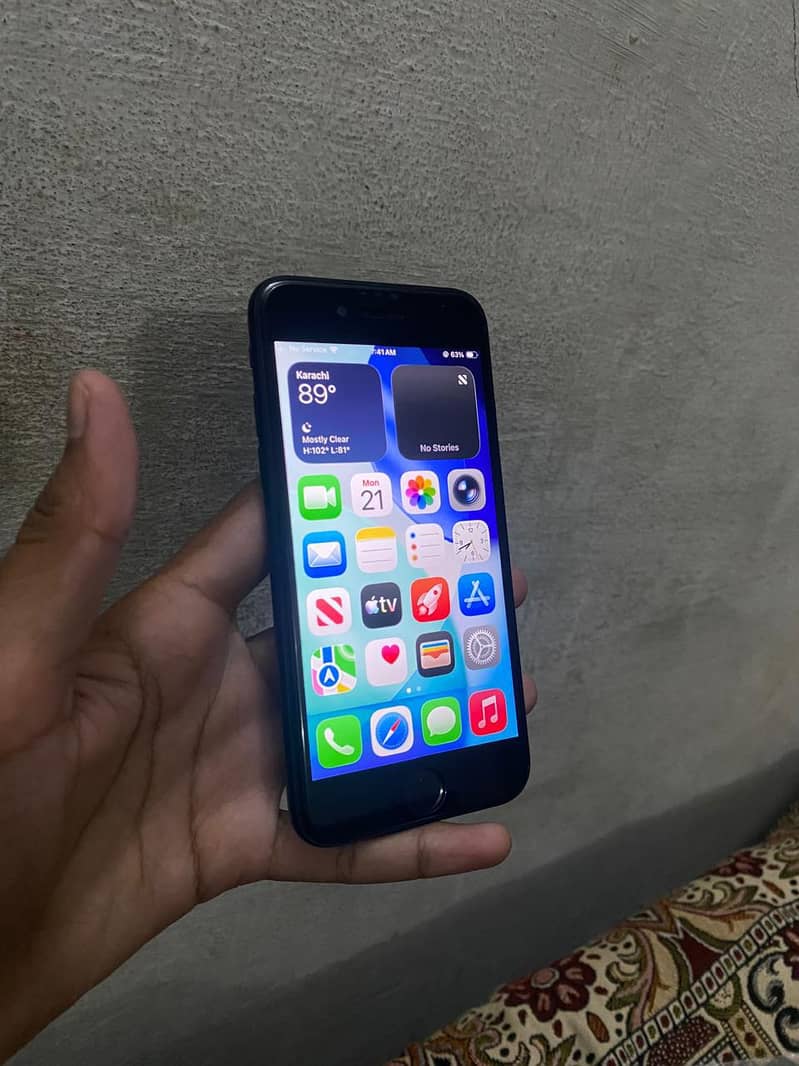 Apple iPhone SE 4