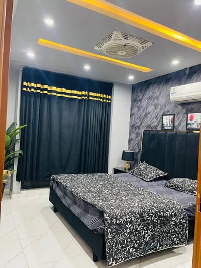 DAILY BASIS ONE BEDROOM FURNISHED APARTMENT FOR RENT IN IQBAL BLOCK BAHRIA TOWN LAHORE