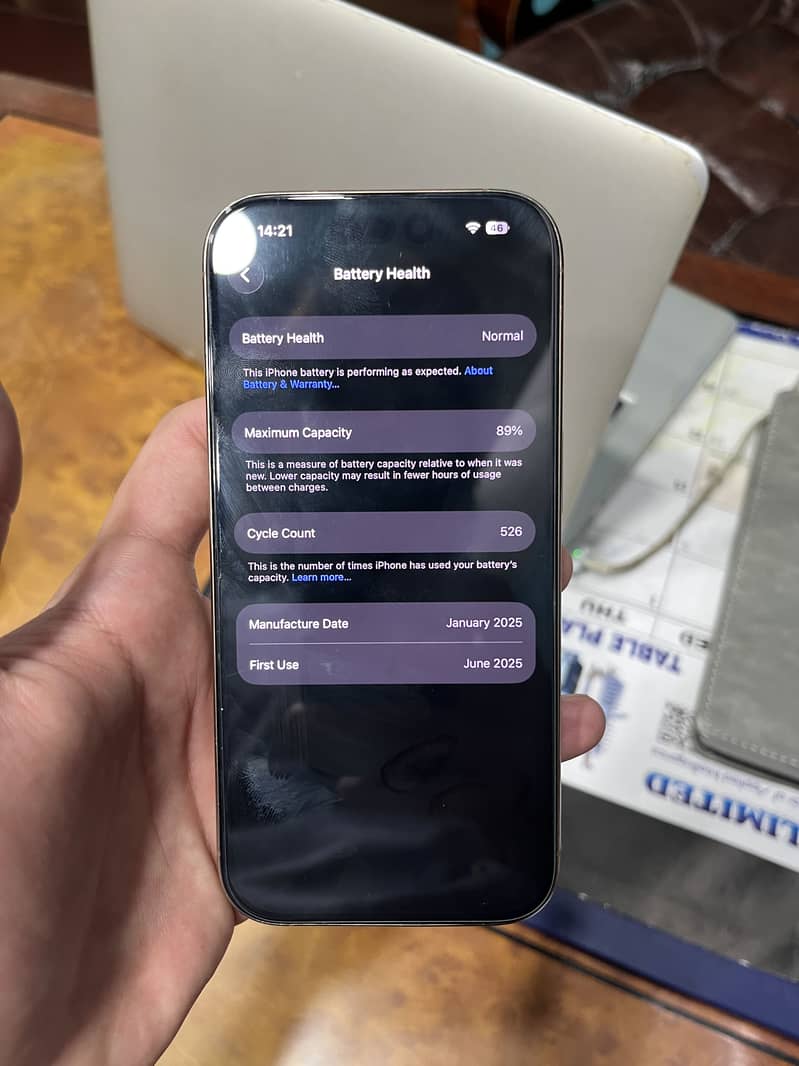 Apple iPhone 16 Pro 0