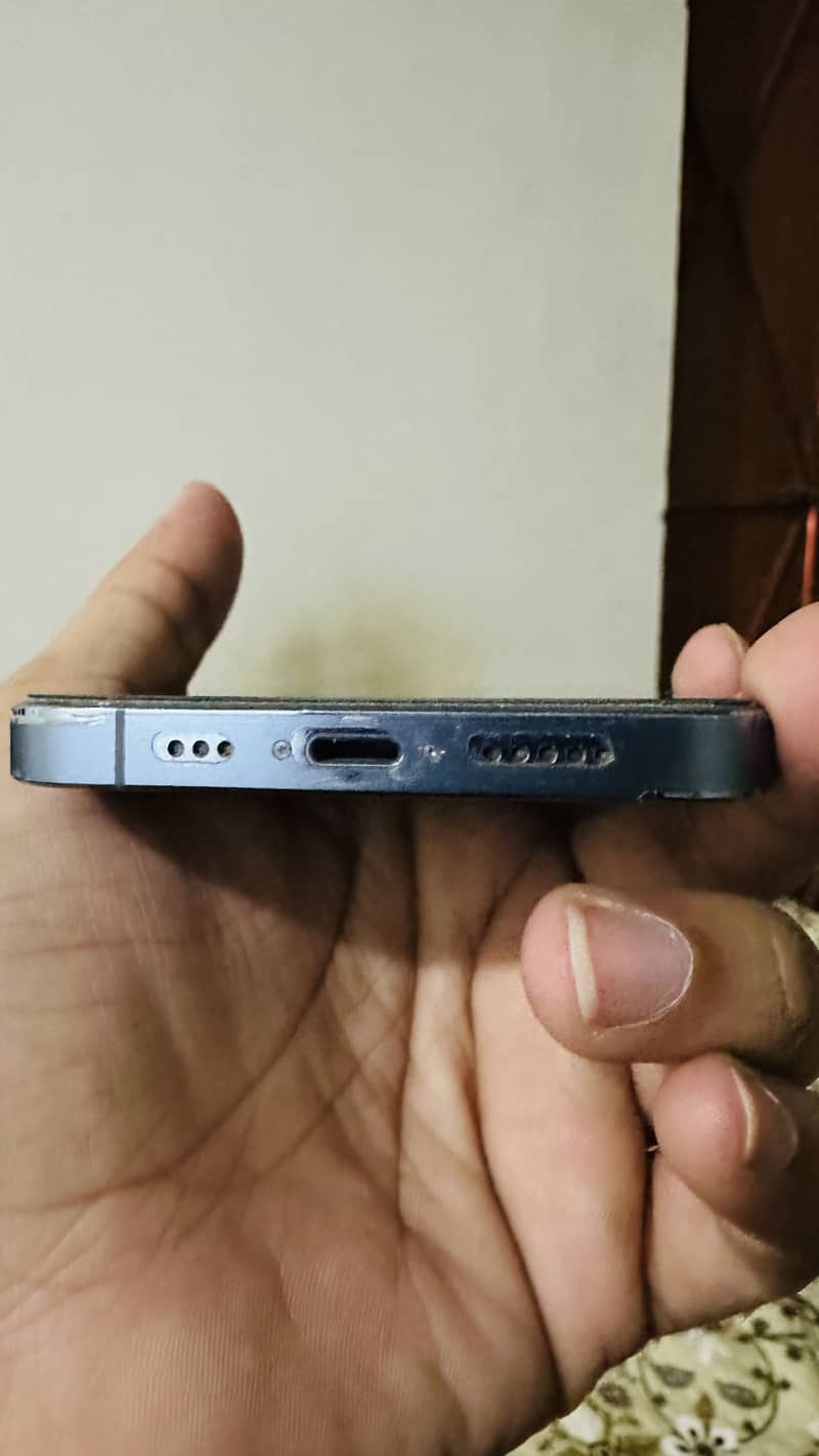 Apple iPhone 13 Pro 1