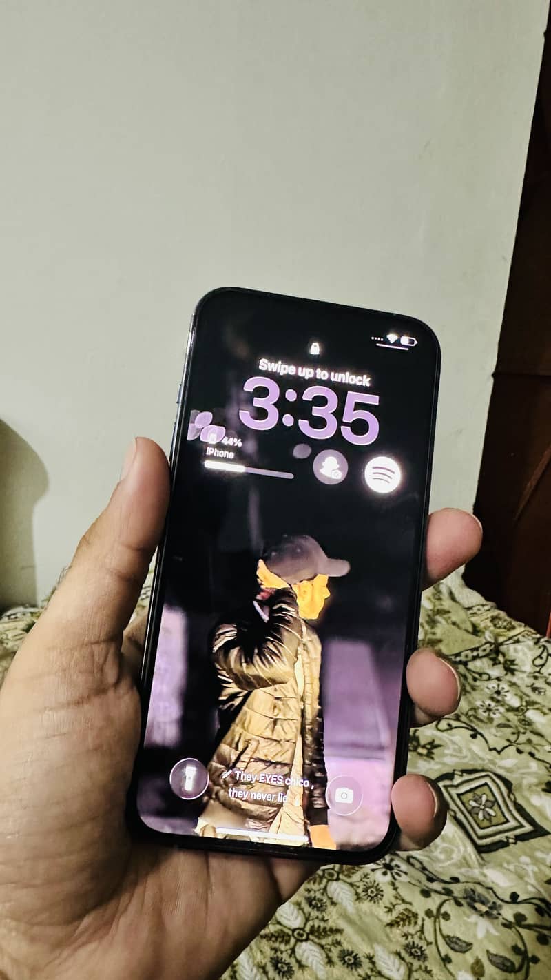 Apple iPhone 13 Pro 4