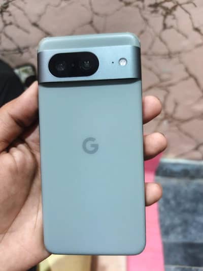 Google Pixel 8