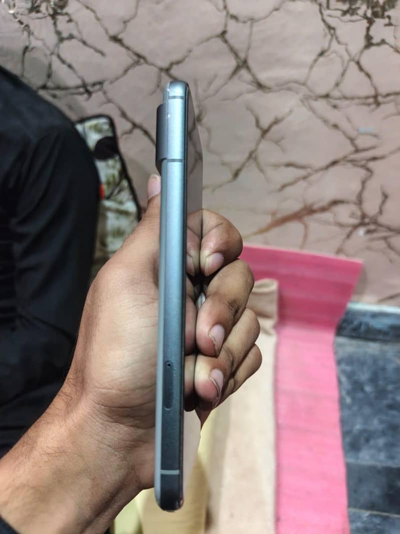 Google Pixel 8 1