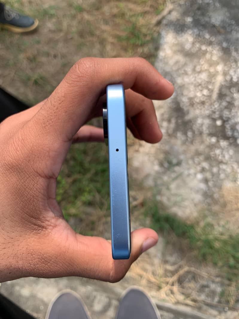 Samsung Mobile A17 4