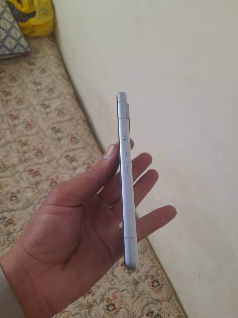 Google Pixel 7a 3