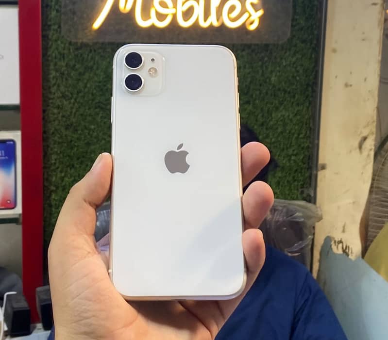 Apple iPhone 11 0