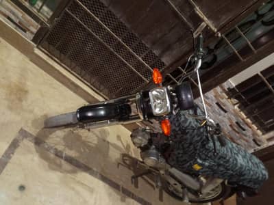 assalamualaikum Bhai ap ko bike chiye to rabta kare falto tang mat kar