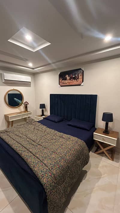 DAILY BASIS ONE BEDROOM FURNISHED APARTMENT FOR RENT IN IQBAL BLOCK BAHRIA TOWN LAHORE