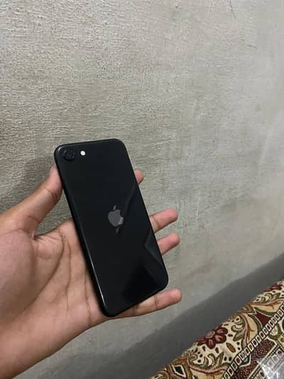 Apple iPhone SE