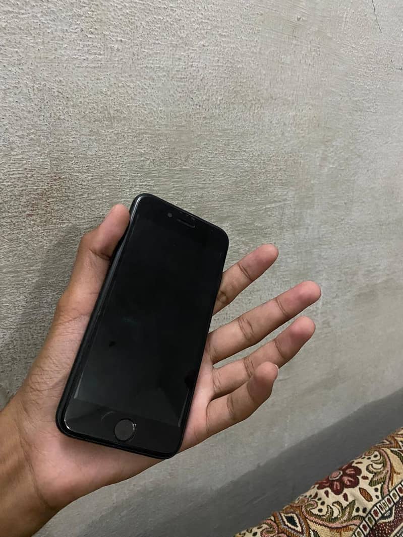 Apple iPhone SE 5