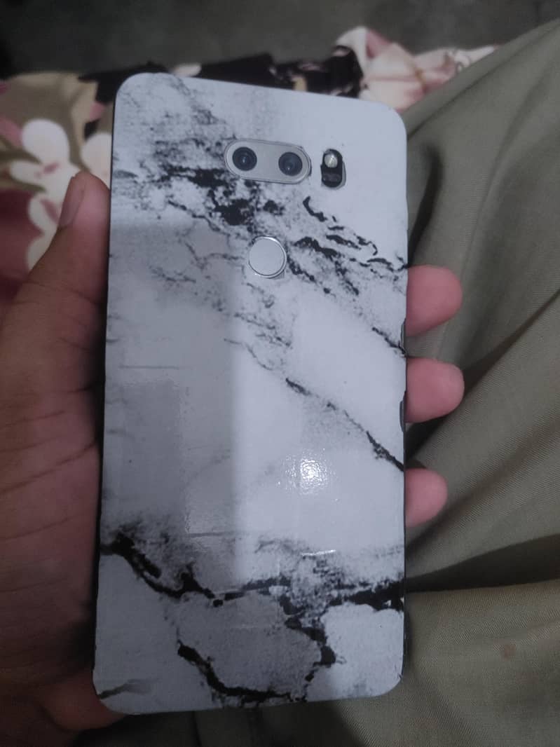 LG V30 0