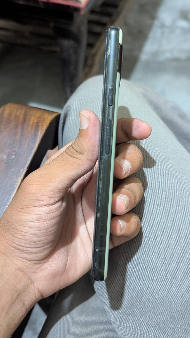 Google Pixel 6a 1