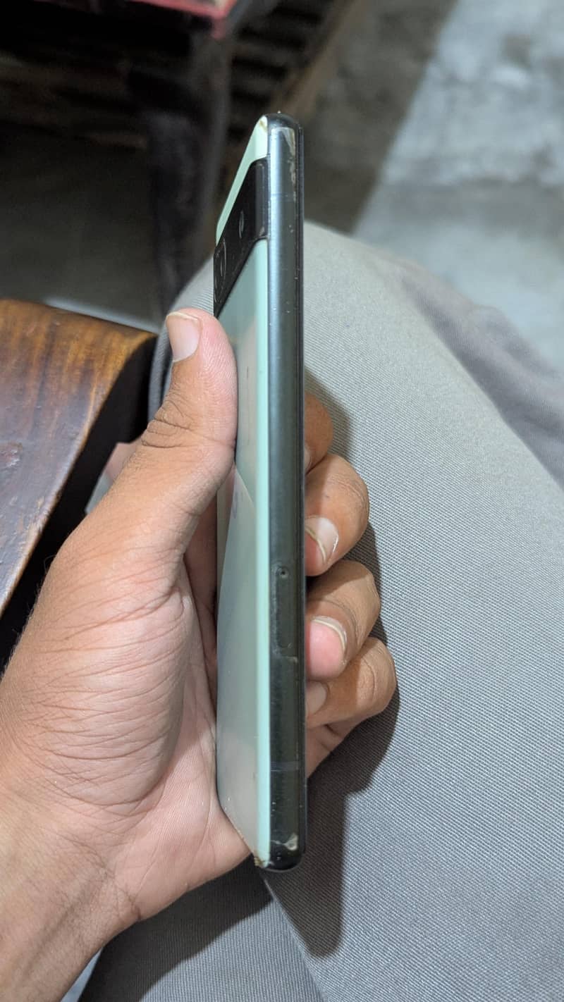 Google Pixel 6a 3