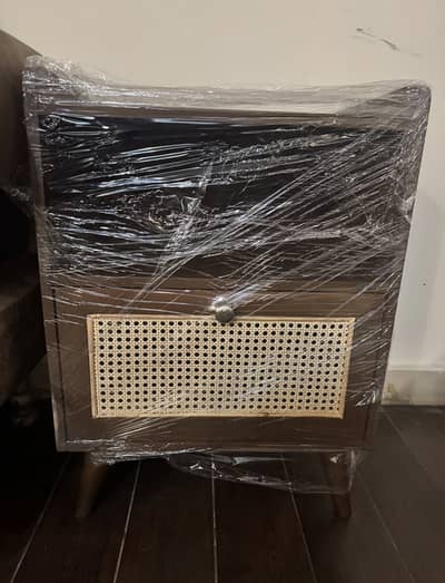 Pair of console table (rattan)