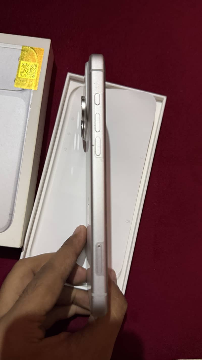 Apple iPhone 17 Pro Max 3