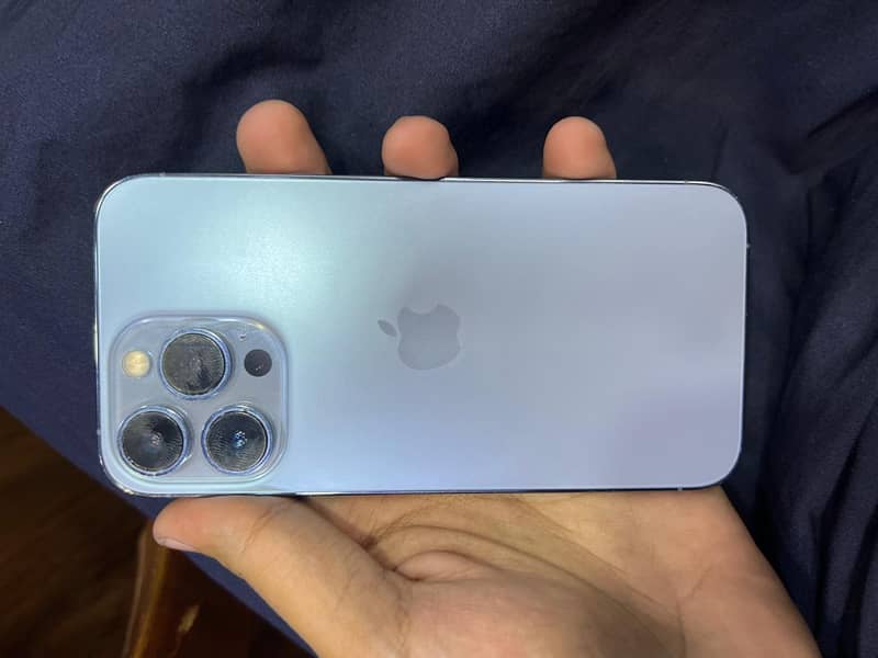 Apple iPhone 13 Pro 3