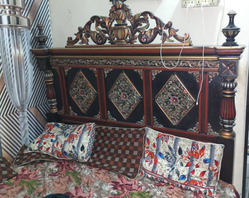 Bed with Dressing 0