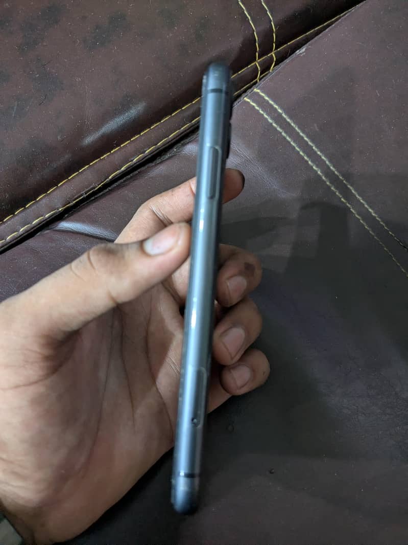 Apple iPhone 11 2