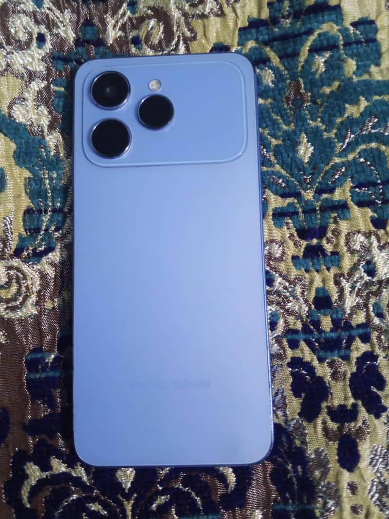Tecno Spark 4 0